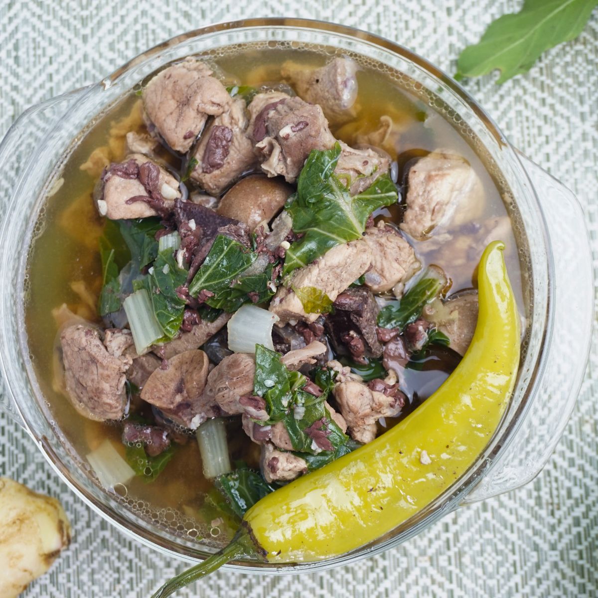 Batchoy kapampangan with lean pork, pork liver, kidney and spleen.